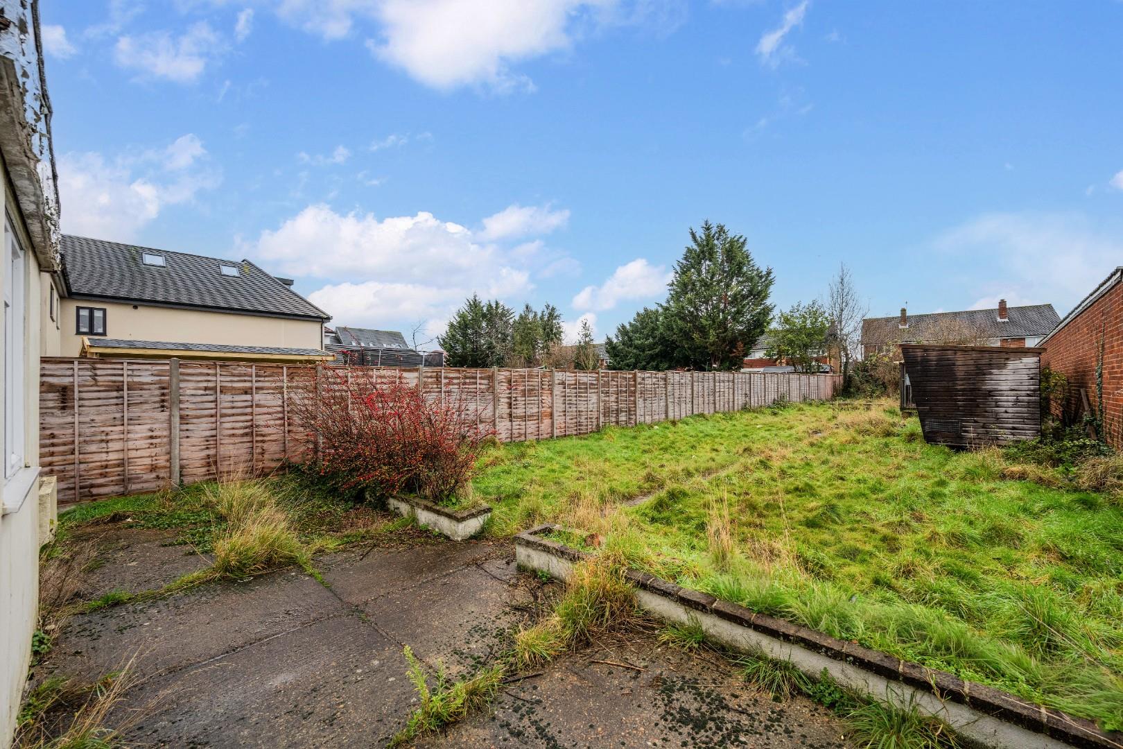 Cox Lane, Ewell | The Personal Agent